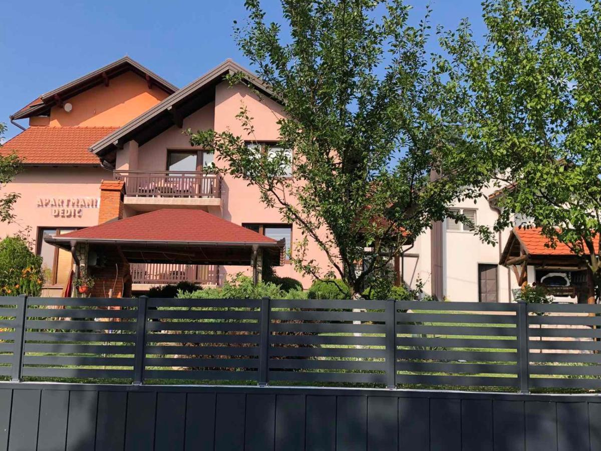 Apartments Dedic Dubrave Gornje ภายนอก รูปภาพ