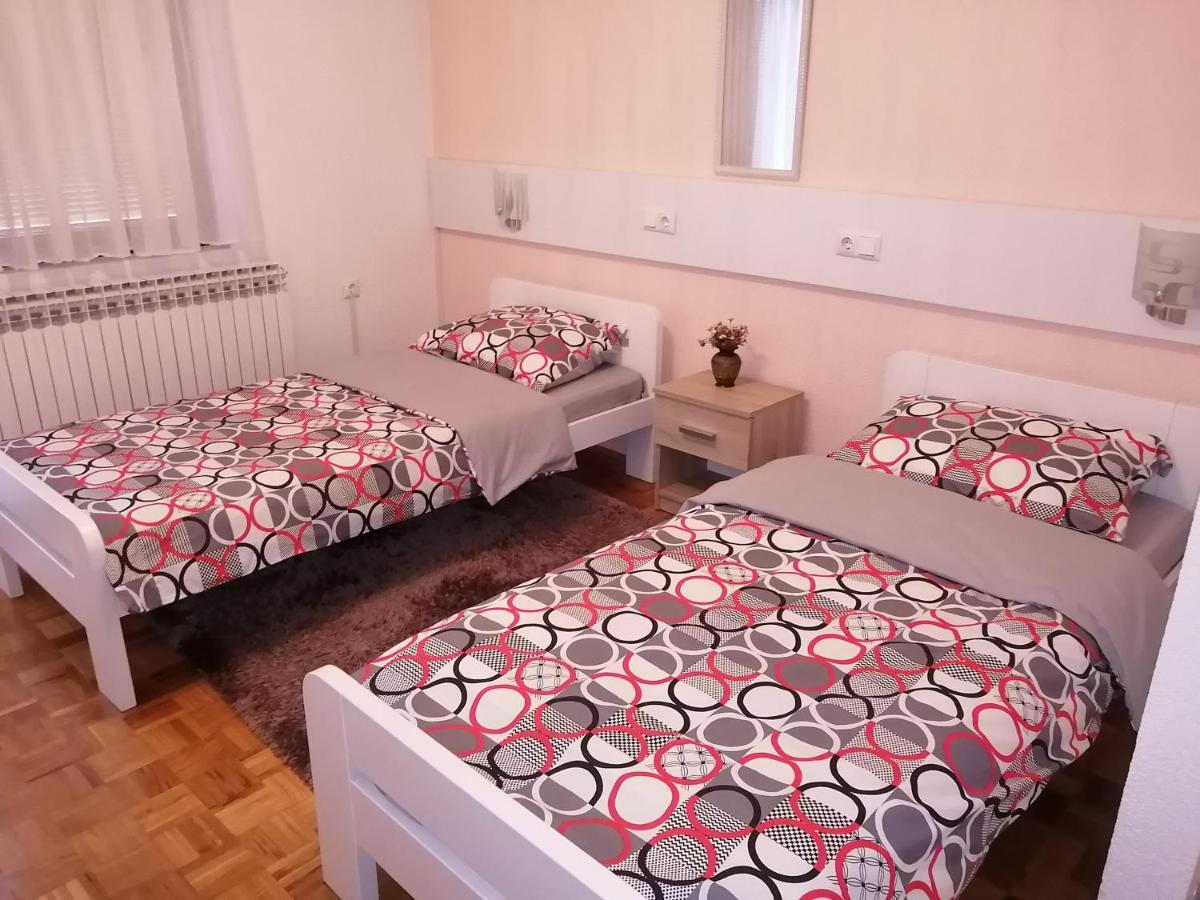 Apartments Dedic Dubrave Gornje ภายนอก รูปภาพ