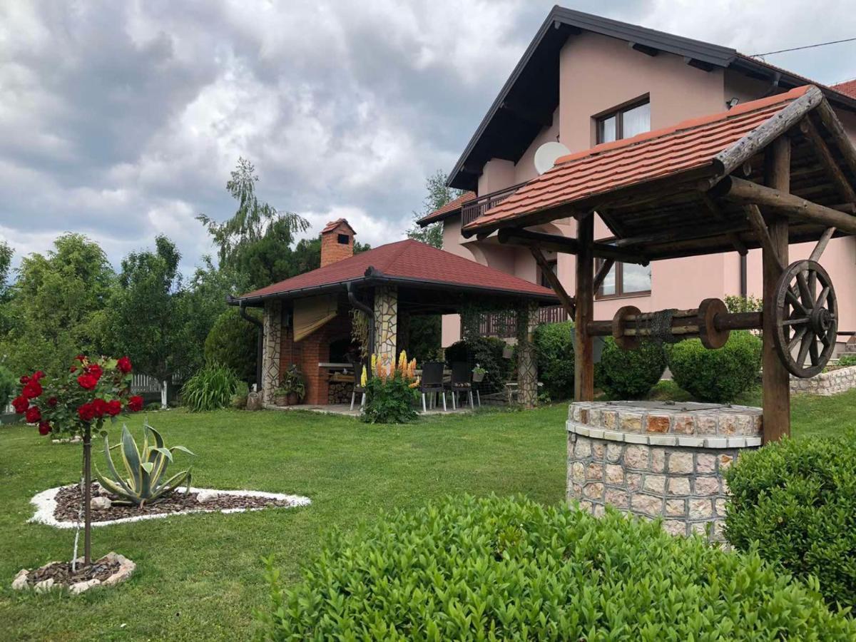 Apartments Dedic Dubrave Gornje ภายนอก รูปภาพ